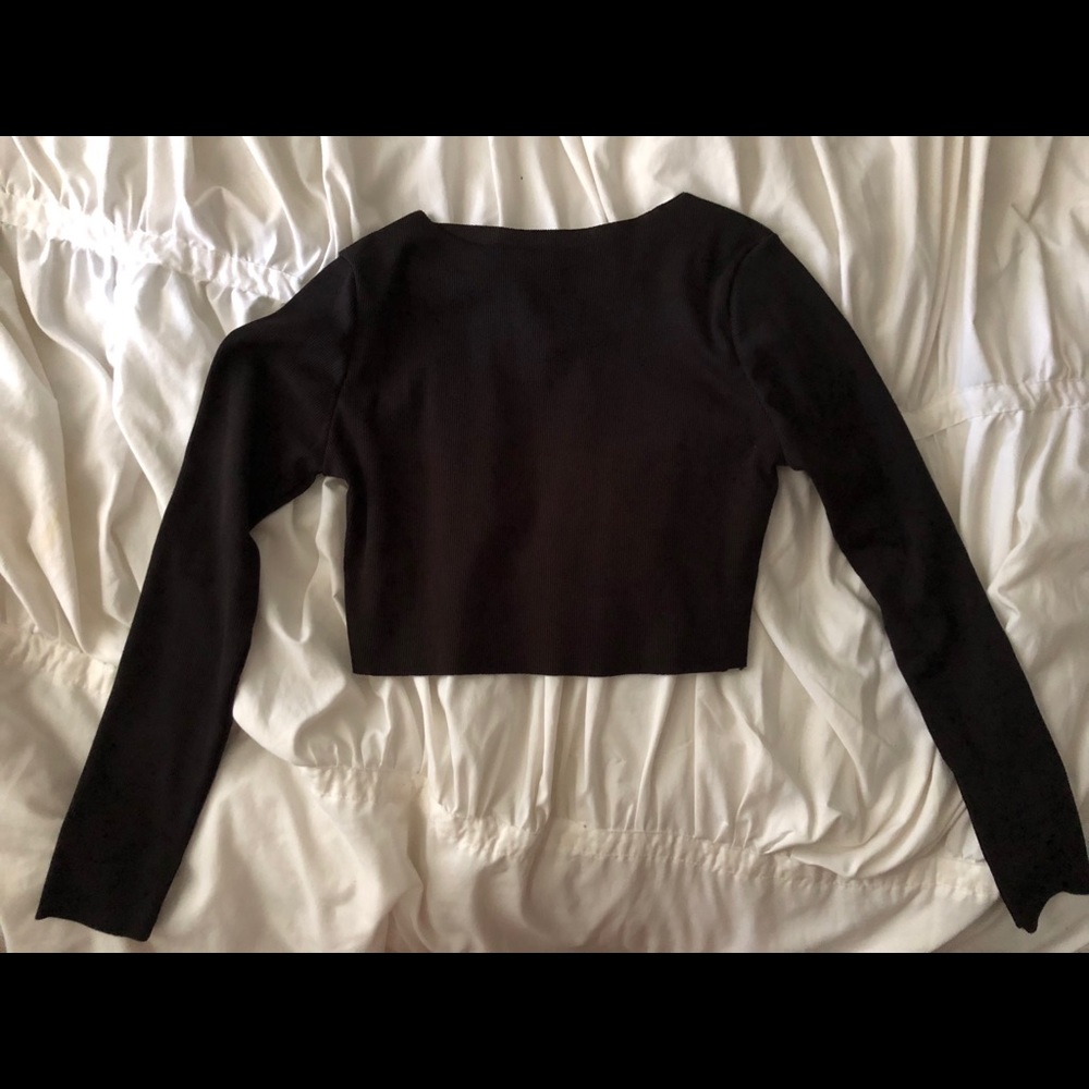 Long sleeve crop top